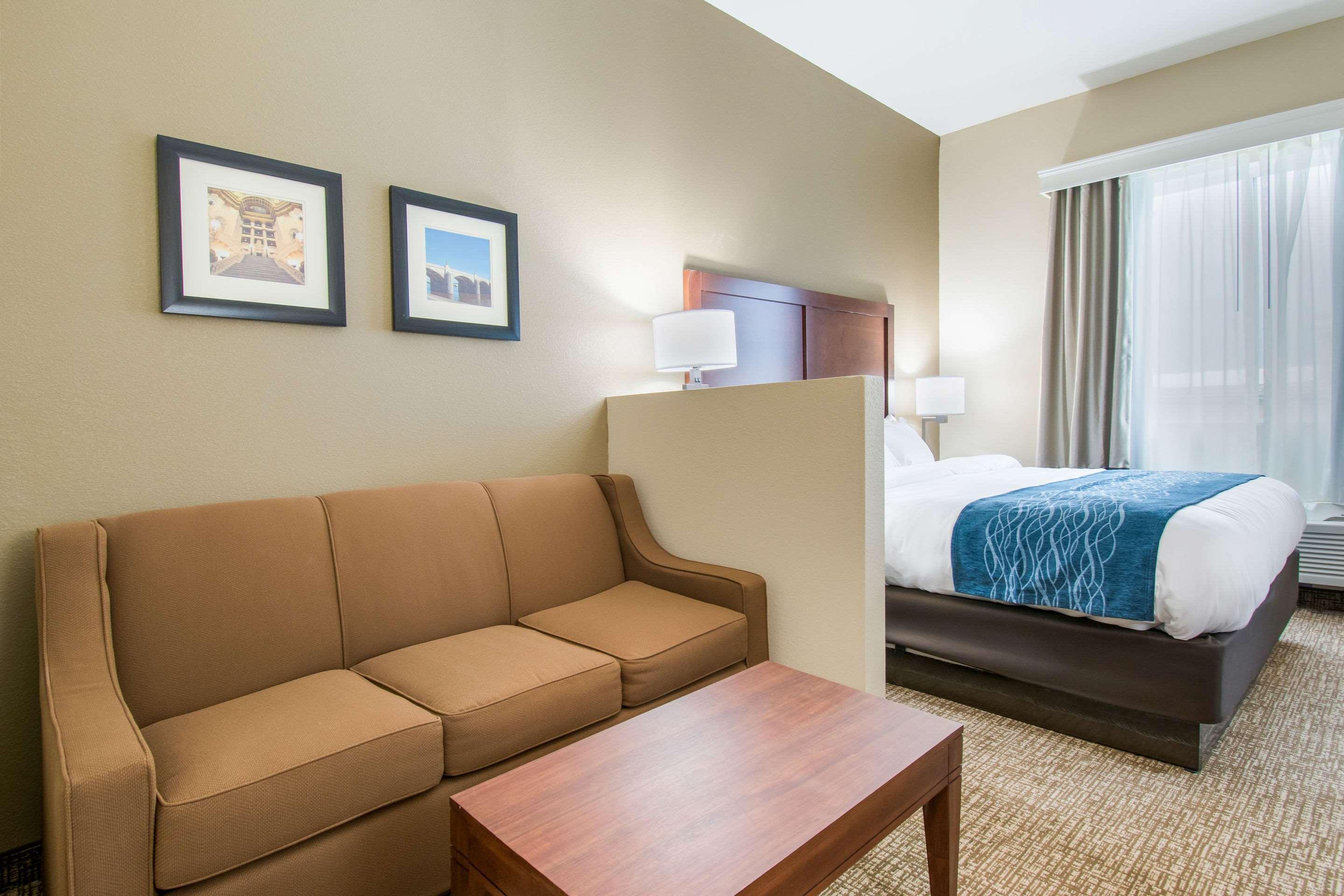 Comfort Inn & Suites Harrisburg - Hershey West Zewnętrze zdjęcie
