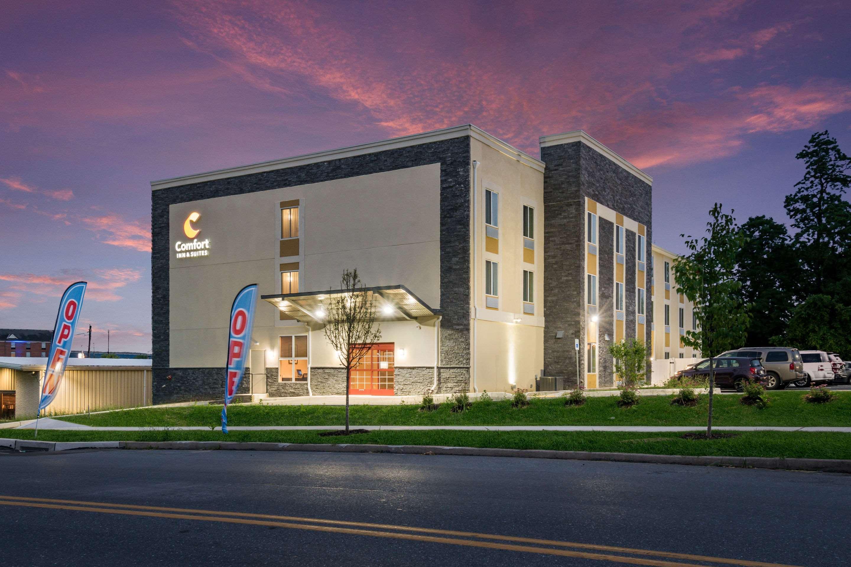 Comfort Inn & Suites Harrisburg - Hershey West Zewnętrze zdjęcie