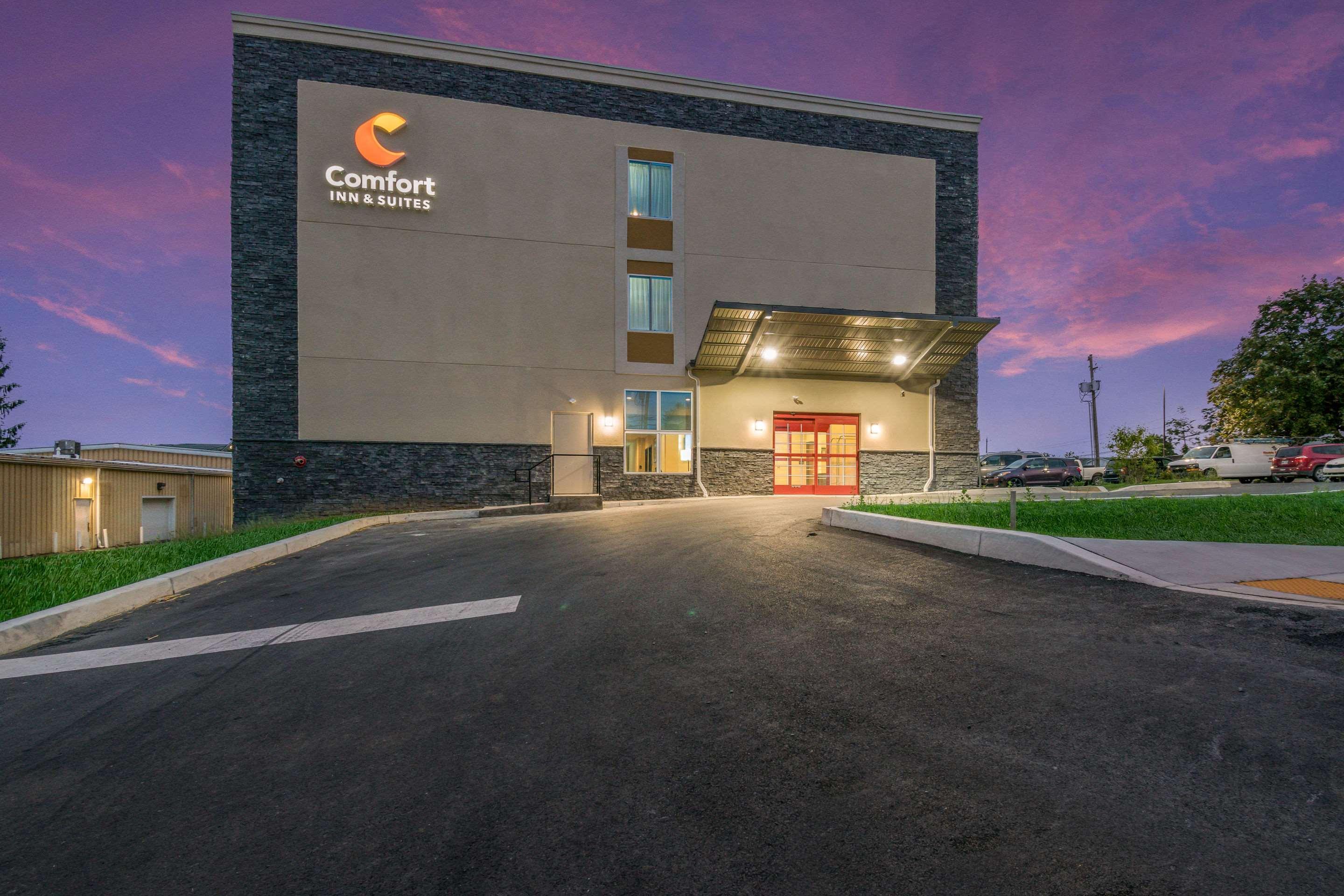 Comfort Inn & Suites Harrisburg - Hershey West Zewnętrze zdjęcie